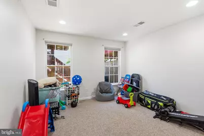 15129 Gaffney Circle, Gainesville, VA 20155 - Photo 12