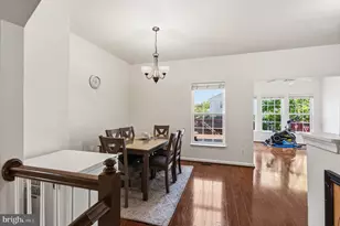 15129 Gaffney Cir, Gainesville, VA 20155 - Photo 2