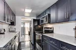 2409 Kilpatrick Pl, Dumfries, VA 22026 - Photo 12