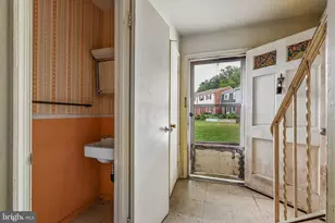14447 Village Dr, Woodbridge, VA 22191 - Photo 16