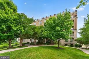 810 Belmont Bay Dr, Woodbridge, VA 22191 - Photo 28