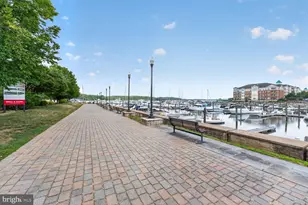 810 Belmont Bay Dr, Woodbridge, VA 22191 - Photo 26