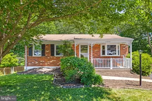 4850 Langer Ln, Woodbridge, VA 22193 - Photo 2