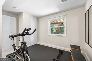 4850 Langer Ln, Woodbridge, VA 22193 - Photo 16