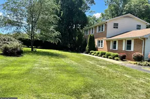 16052 Simon Kenton Rd, Haymarket, VA 20169 - Photo 2
