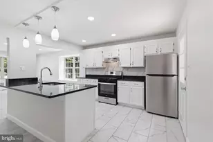 1921 Winslow Ct, Woodbridge, VA 22191 - Photo 8