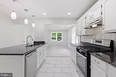1921 Winslow Court, Woodbridge, VA 22191 - Photo 10