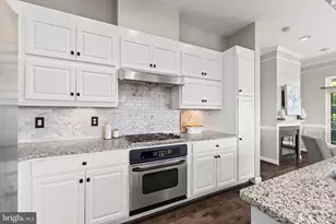 810 Belmont Bay Dr, Woodbridge, VA 22191 - Photo 12