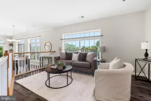 810 Belmont Bay Dr, Woodbridge, VA 22191 - Photo 4