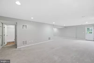 6008 Preswell Court, Gainesville, VA 20155 - Photo 16