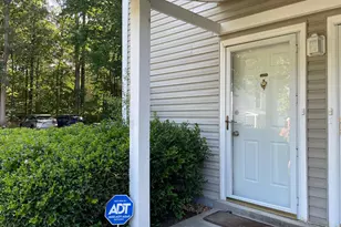 11967 Cardamom Dr, Woodbridge, VA 22192 - Photo 2
