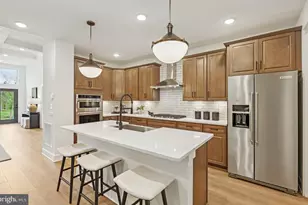 15493 Emerald Way, Haymarket, VA 20169 - Photo 2