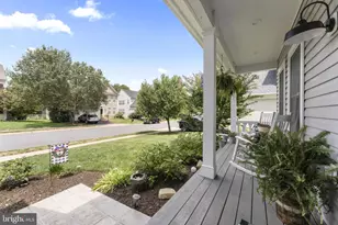 9887 Solitary Pl, Bristow, VA 20136 - Photo 10
