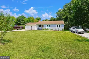 7907 Maplewood Dr, Manassas, VA 20111 - Photo 1