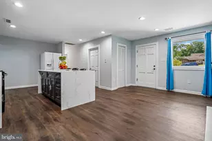7907 Maplewood Dr, Manassas, VA 20111 - Photo 6
