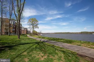 500 Belmont Bay Dr, Woodbridge, VA 22191 - Photo 52