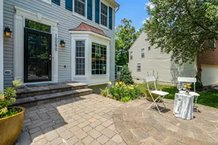 10090 Tummel Falls Dr, Bristow, VA 20136 - Photo 4