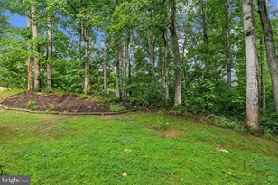 13104 Holly Leaf Ct, Woodbridge, VA 22192 - Photo 14