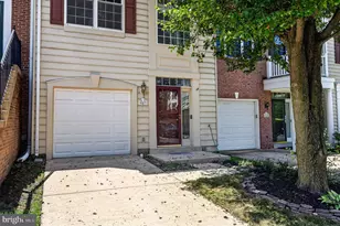 967 Herons Run Ln, Woodbridge, VA 22191 - Photo 2