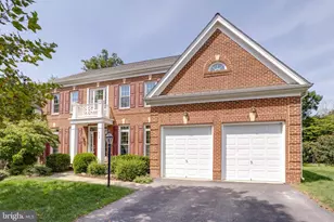 4759 Charter Ct, Woodbridge, VA 22192 - Photo 12