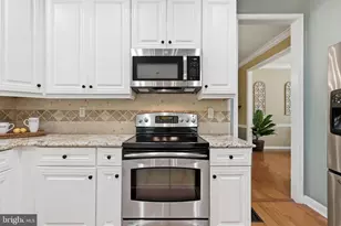 12585 Cricket Ln, Woodbridge, VA 22192 - Photo 14
