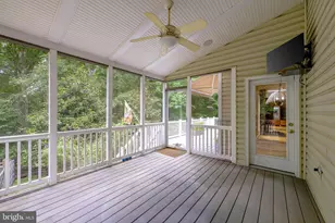 4689 Occoquan Overlook, Woodbridge, VA 22192 - Photo 34