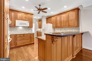 5245 Armour Ct, Haymarket, VA 20169 - Photo 18