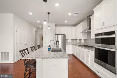 6765 Azalea Garden Lane, Haymarket, VA 20169 - Photo 8