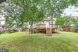 13881 Langstone Dr, Woodbridge, VA 22193 - Photo 2