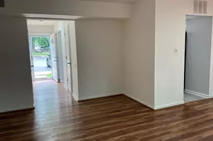 2023 Mayflower Dr, Woodbridge, VA 22192 - Photo 12