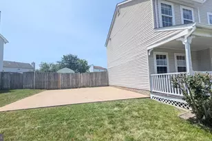 13296 Orangewood Dr, Woodbridge, VA 22193 - Photo 2