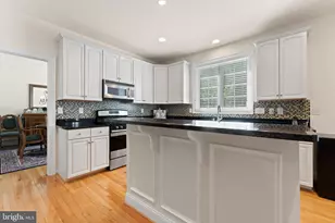 16505 Murray Pl, Woodbridge, VA 22191 - Photo 14