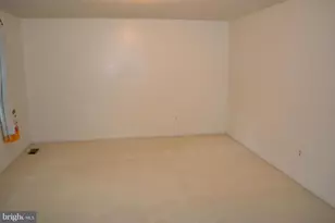15404 Beachview Dr, Montclair, VA 22025 - Photo 20
