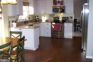 15404 Beachview Dr, Montclair, VA 22025 - Photo 4