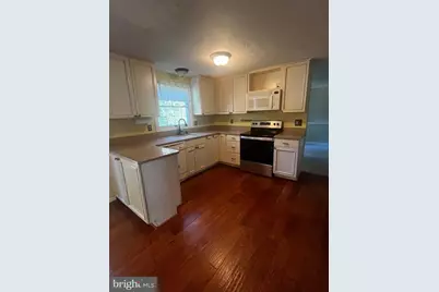 15404 Beachview Drive, Montclair, VA 22025 - Photo 6