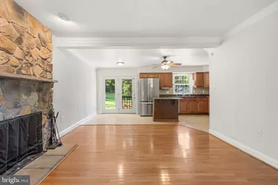 13204 Nickleson Drive, Woodbridge, VA 22193 - Photo 2
