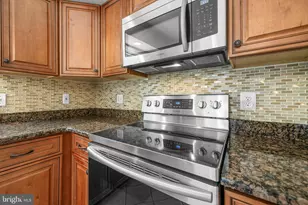 13204 Nickleson Dr, Woodbridge, VA 22193 - Photo 4