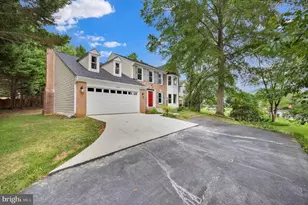 16658 Malory Ct, Dumfries, VA 22025 - Photo 4
