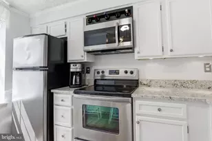 1642 Devil Ln, Woodbridge, VA 22192 - Photo 8