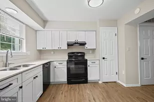 3163 Harvard St, Woodbridge, VA 22192 - Photo 8