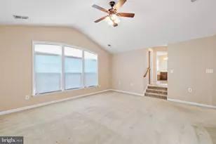 9036 Woodpecker Ct, Gainesville, VA 20155 - Photo 40
