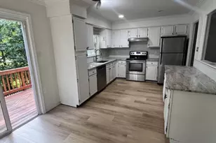 11380 Cromwell Ct, Woodbridge, VA 22192 - Photo 4