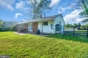 13209 Thornton Dr, Gainesville, VA 20155 - Photo 28