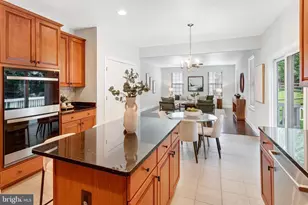 10624 Berry Orchard Ct, Manassas, VA 20112 - Photo 12