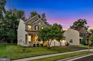 10624 Berry Orchard Ct, Manassas, VA 20112 - Photo 2