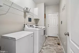 16828 Adrift Ct, Woodbridge, VA 22191 - Photo 16