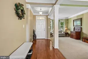 16828 Adrift Ct, Woodbridge, VA 22191 - Photo 2
