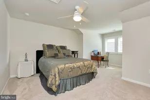 15563 Blue Lotus Ln, Haymarket, VA 20169 - Photo 32
