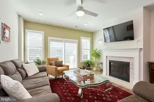 15563 Blue Lotus Ln, Haymarket, VA 20169 - Photo 10