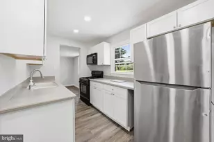 3529 Beale Ct, Woodbridge, VA 22193 - Photo 4